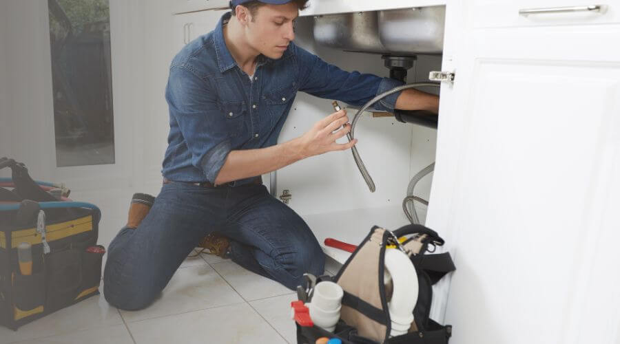 Emergency Leak Repair in Anacoco, LA